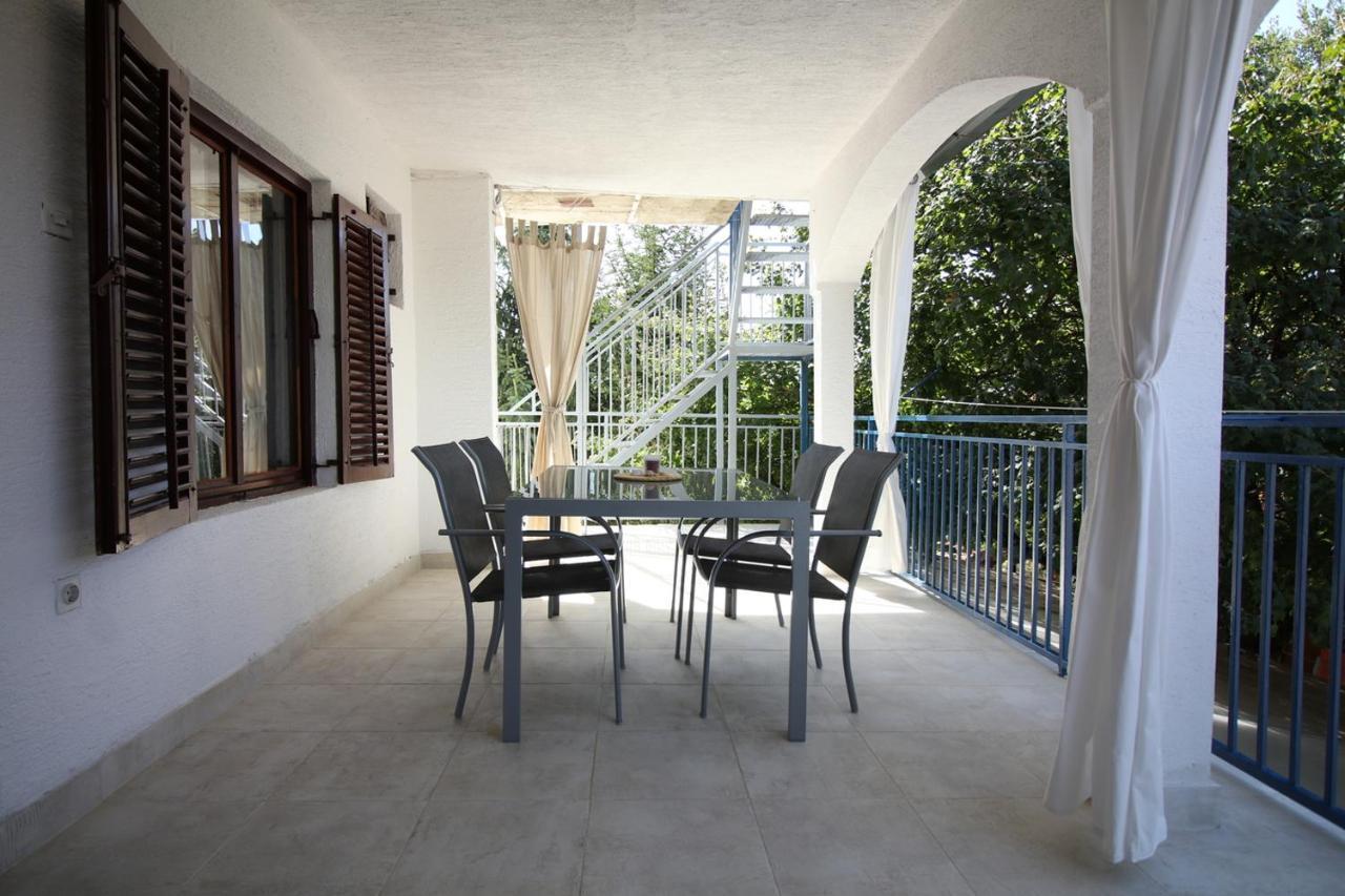 Apartmani Niessner Malinska Luaran gambar